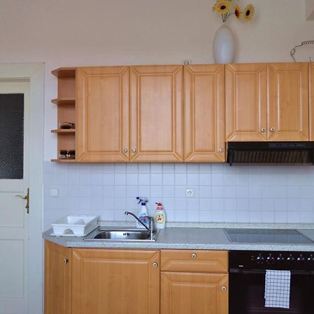 Pravouhla Lägenhet Prag Exteriör bild
